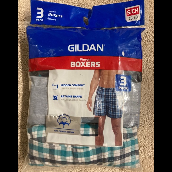Gildan Other - NWT Gildan 3 pk woven boxers sz S